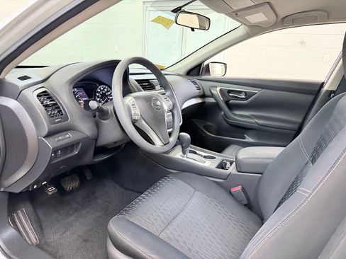 Used 2017 Nissan Altima 2.5 S w/ Power Driver Seat Package FWD image 14