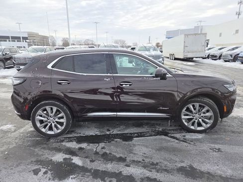 Used 2023 Buick Envision Avenir image 22