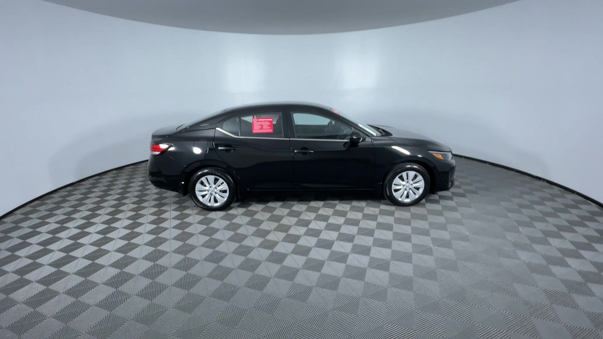 Certified 2025 Nissan Sentra S FWD image 9