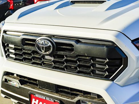 New 2026 Toyota Tacoma TRD Sport image 9