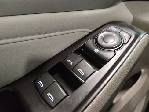 Used 2020 Chevrolet Traverse LT w/ Driver Confidence II Package AWD/4WD image 27
