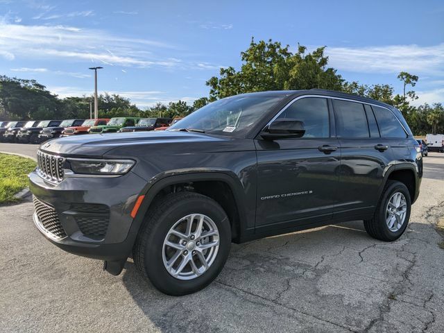 New 2025 Jeep Grand Cherokee Laredo X RWD image 6