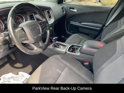 Used 2022 Dodge Charger SXT image 6