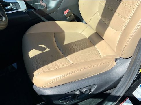 Used 2021 Toyota RAV4 Limited image 20