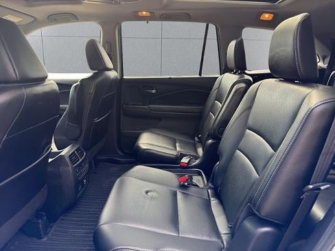 Used 2019 Honda Pilot Elite image 24