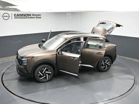 New 2026 Nissan Kicks SV w/ SV Premium Package FWD image 39