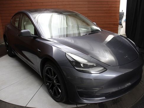Used 2022 Tesla Model 3 image 68