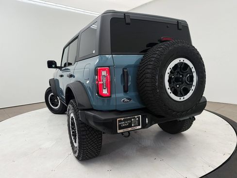 Used 2023 Ford Bronco Badlands w/ Sasquatch Package AWD/4WD image 9