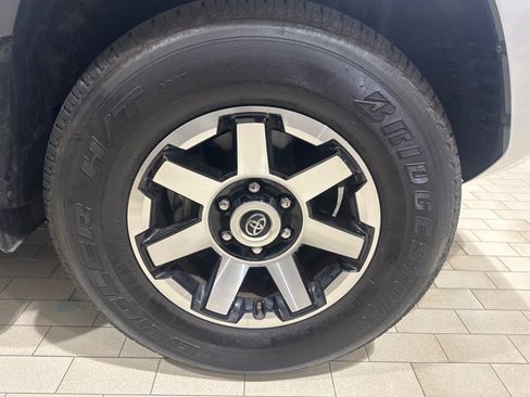 Certified 2024 Toyota 4Runner TRD Off-Road Premium w/ Moonroof Package AWD/4WD image 8