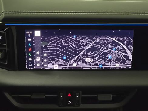 Certified 2025 Porsche Macan Turbo Electric AWD/4WD image 20