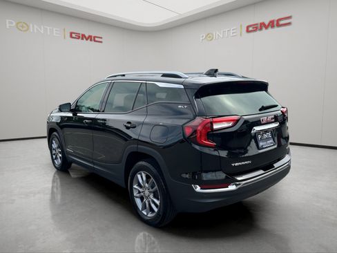 Used 2023 GMC Terrain SLT AWD/4WD image 5