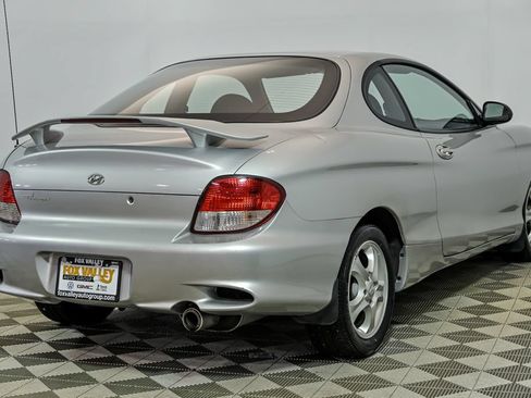 Used 2001 Hyundai Tiburon FWD image 8