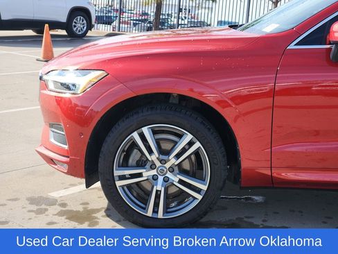 Used 2018 Volvo XC60 T6 Momentum w/ Advanced Package image 8