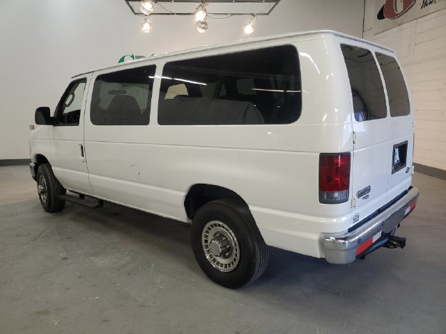 Used 2008 Ford E-350 and Econoline 350 XLT RWD image 3