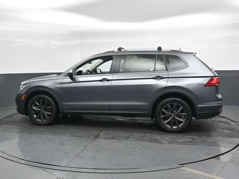 Used 2022 Volkswagen Tiguan SE AWD/4WD image 9