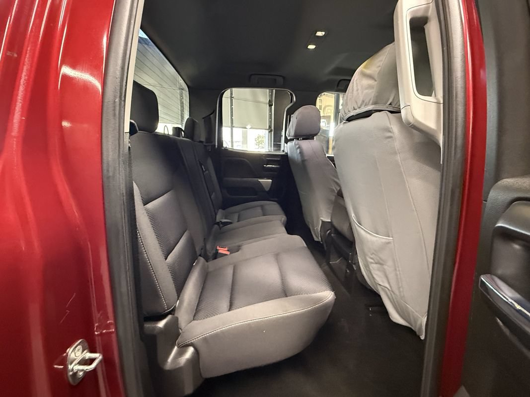 Used 2018 Chevrolet Silverado 1500 LT w/ All Star Edition AWD/4WD image 15