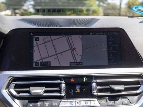 Used 2020 BMW 330i Sedan w/ Premium Package image 34