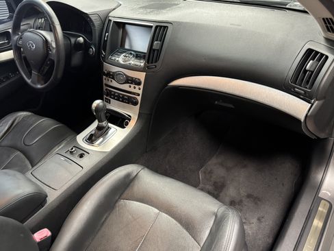 Used 2009 INFINITI G37 Journey w/ Premium Pkg image 13