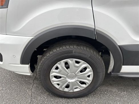 Used 2023 Ford Transit 350 XLT image 18