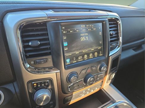 Used 2017 RAM 1500 Laramie w/ Convenience Group image 16