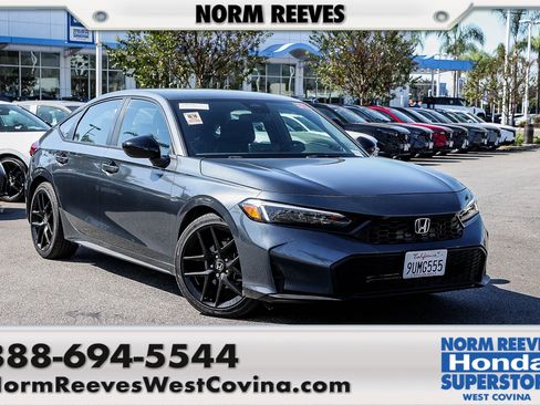 Used 2025 Honda Civic Sport image 1