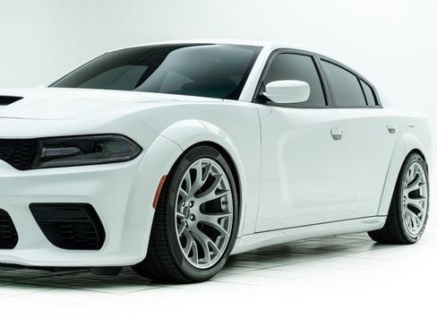 Used 2021 Dodge Charger SRT Hellcat image 9