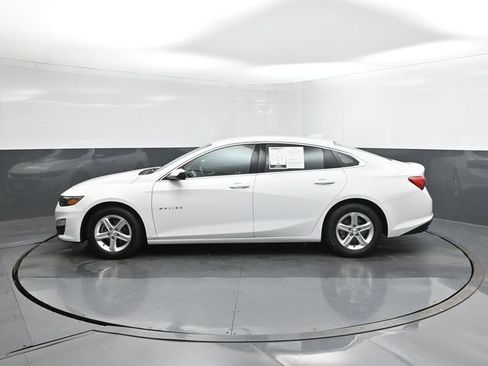 Used 2023 Chevrolet Malibu LT FWD image 30