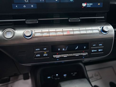 Used 2024 Hyundai Kona SEL image 36