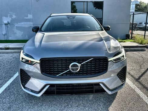 Used 2025 Volvo XC60 B5 Plus AWD/4WD image 12