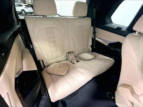 Used 2021 BMW X7 xDrive40i w/ Executive Package AWD/4WD image 28