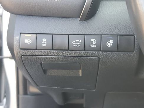 Used 2024 Toyota Camry SE FWD image 17
