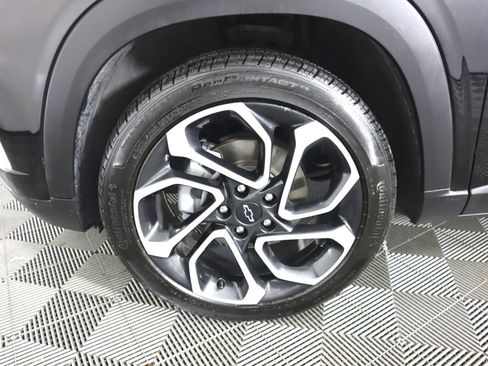 Used 2024 Chevrolet Trax RS image 23