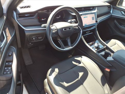 New 2026 Jeep Grand Cherokee Limited AWD/4WD image 19