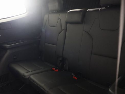 Used 2024 Kia Telluride EX X-Line image 25