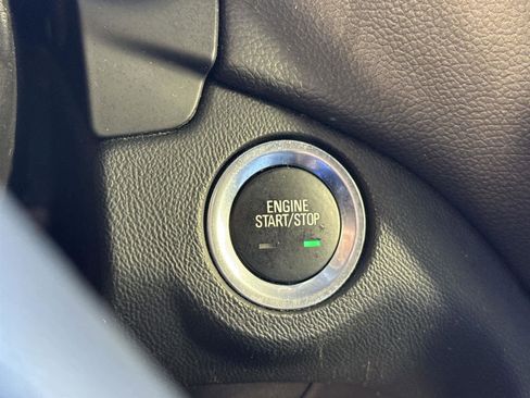 Used 2022 Chevrolet Equinox LT image 29