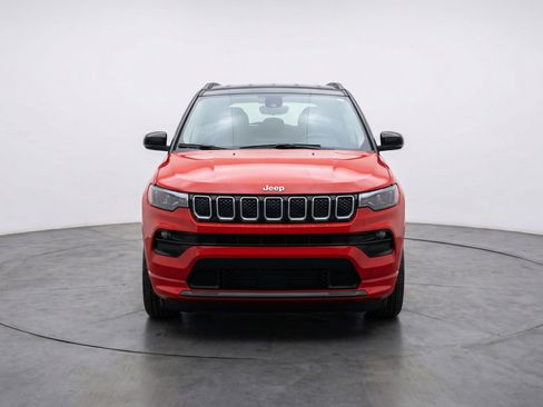 Used 2025 Jeep Compass Limited image 2