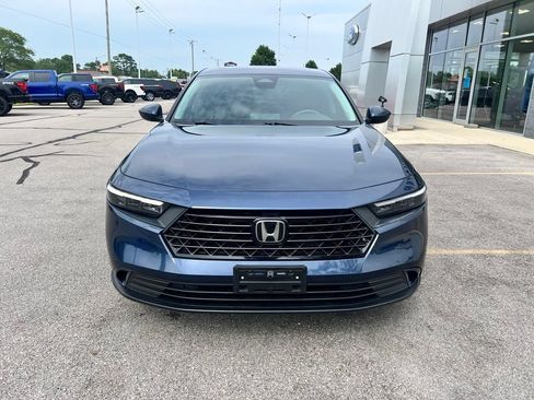 Used 2023 Honda Accord EX image 3