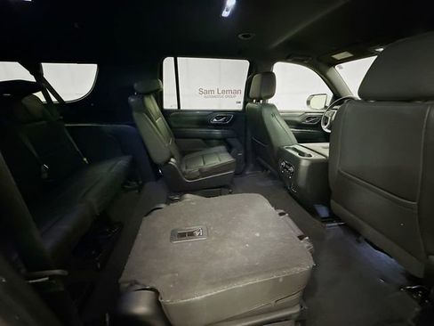 Used 2022 Chevrolet Suburban RST w/ Luxury Package AWD/4WD image 32