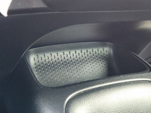 Used 2022 Toyota Corolla SE image 25