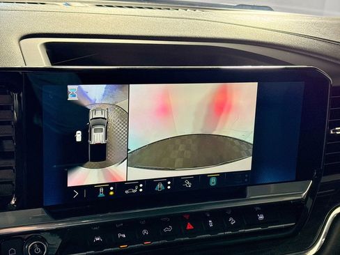 Used 2023 Chevrolet Silverado 1500 LTZ image 16