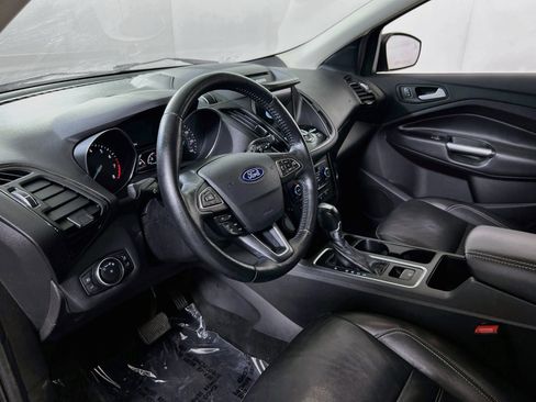 Used 2017 Ford Escape Titanium image 9