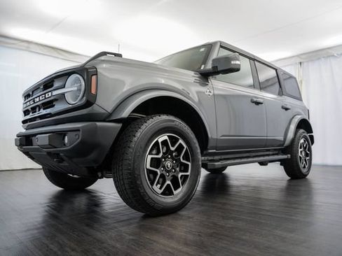 Used 2024 Ford Bronco Outer Banks AWD/4WD image 29