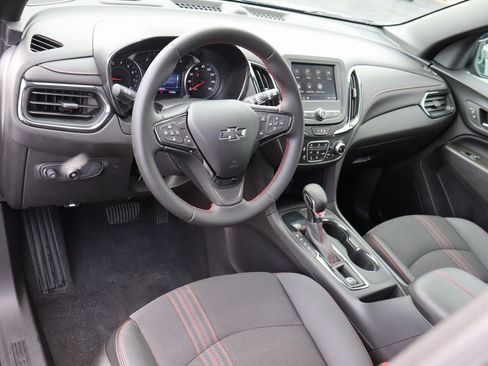 Used 2023 Chevrolet Equinox RS w/ LPO, Floor Liner Package image 5