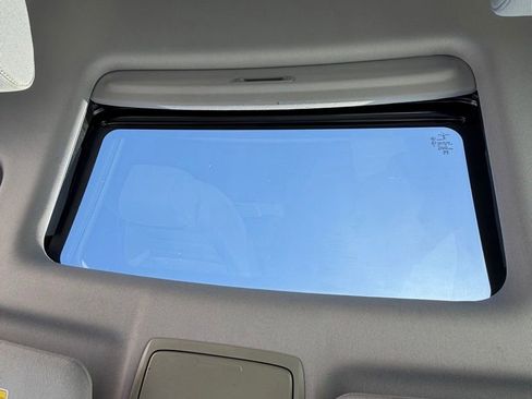 Used 2017 Honda CR-V EX image 12