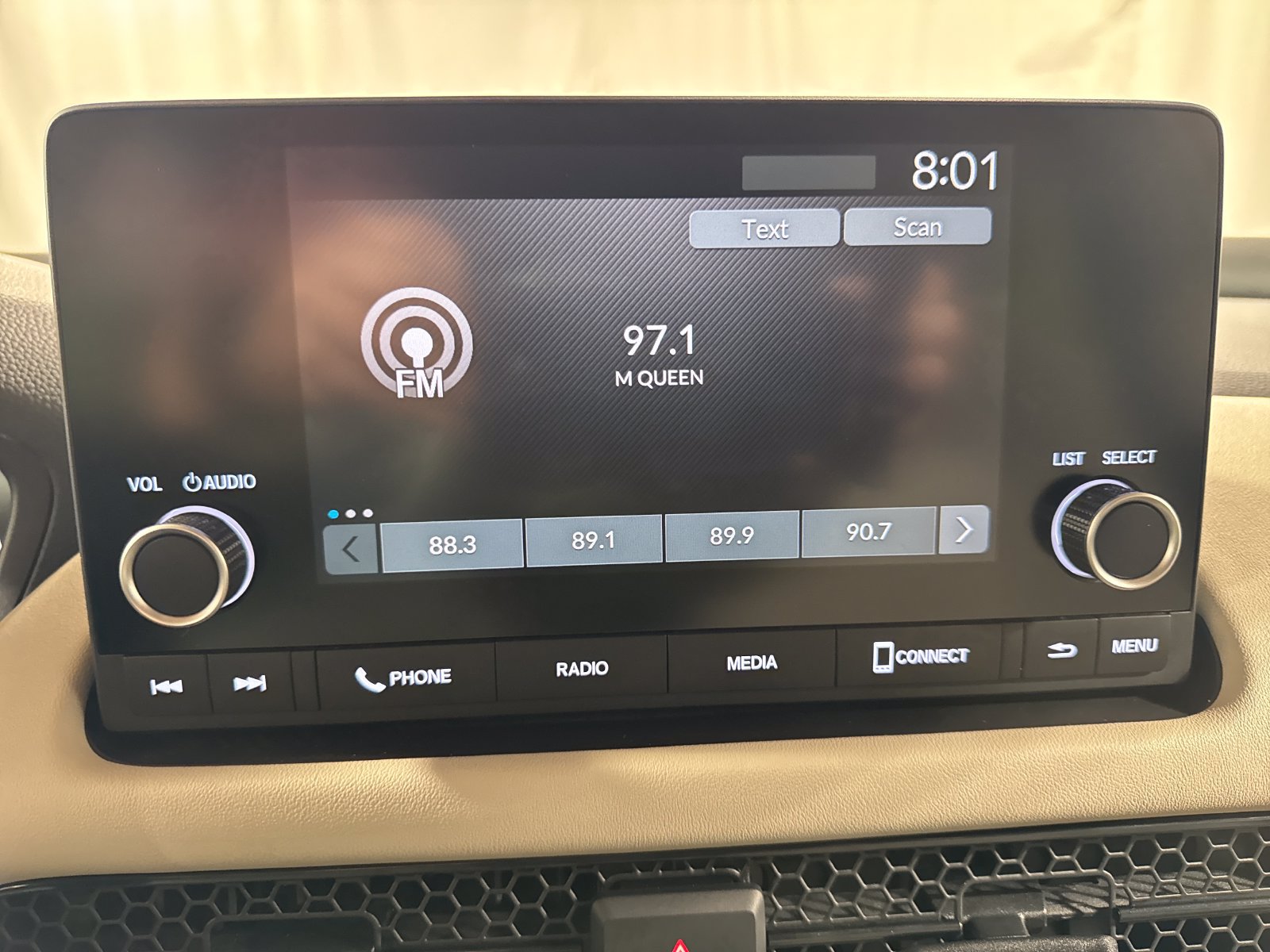 Certified 2024 Honda HR-V LX image 17
