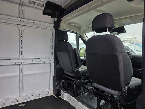 Used 2023 RAM ProMaster 2500 FWD image 13