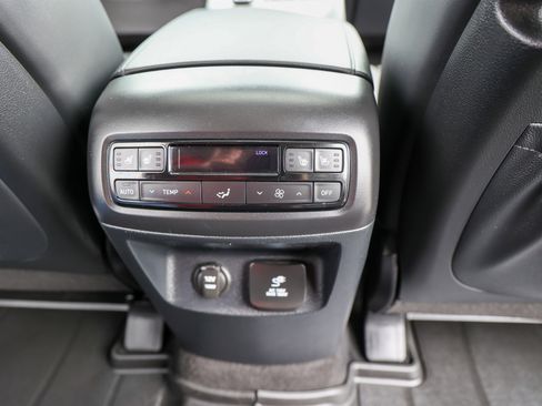 Used 2025 Hyundai Palisade SEL FWD image 47