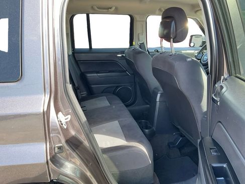 Used 2015 Jeep Patriot Sport w/ Power Value Group FWD image 23
