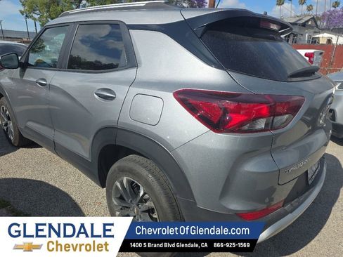 Used 2023 Chevrolet TrailBlazer LT w/ Convenience Package FWD image 3