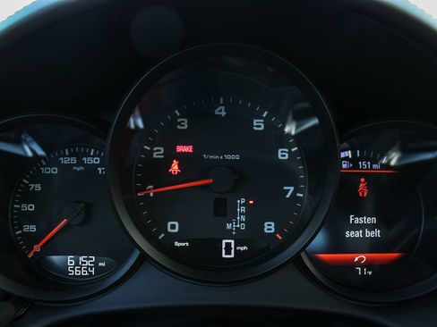 Used 2025 Porsche 718 Cayman RWD image 22